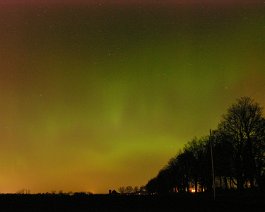 Northern Lights A 30-second exposure of the Northern Lights that appeared December 14, 2006.