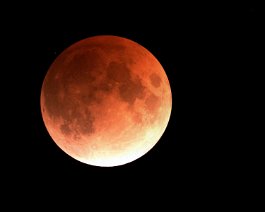 Total Lunar Eclipse 7-second exposure of the February 21, 2008 lunar eclipse with a TV-85 and SBIG ST2000XCM.